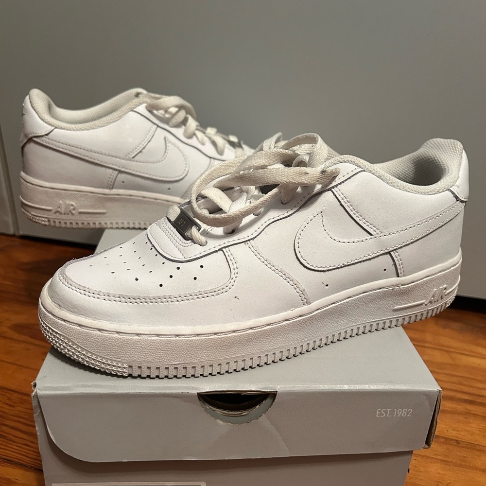 Big Kids Nike Air Force 1 LE (GS)